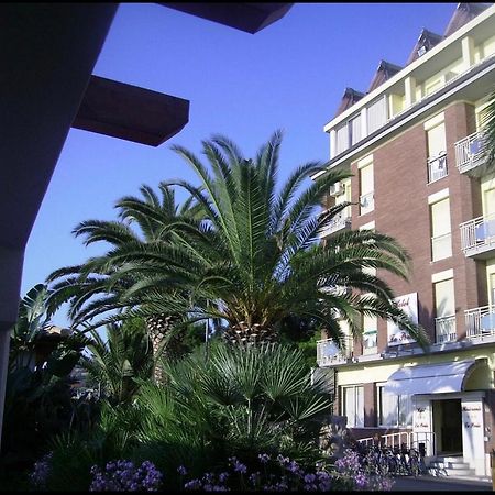 Hotel La Perla Купра-Мариттима Экстерьер фото