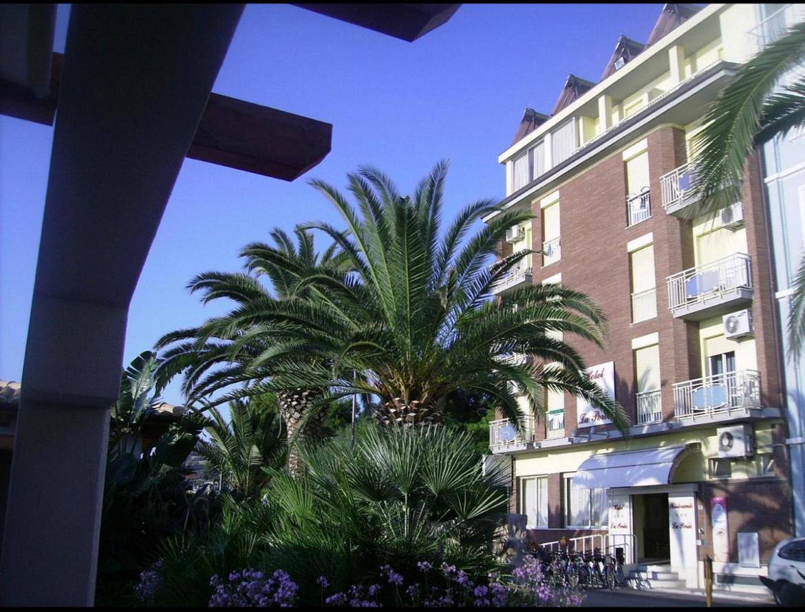 Hotel La Perla Купра-Мариттима Экстерьер фото