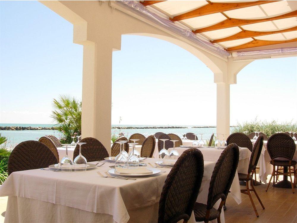 Hotel La Perla Купра-Мариттима Экстерьер фото
