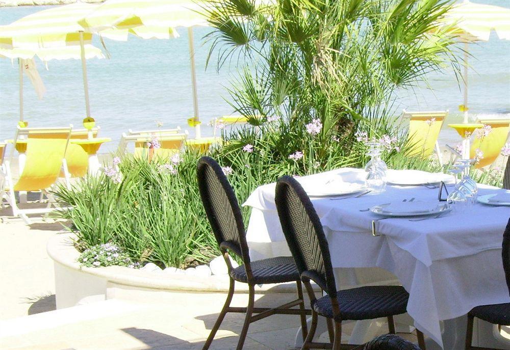 Hotel La Perla Купра-Мариттима Экстерьер фото